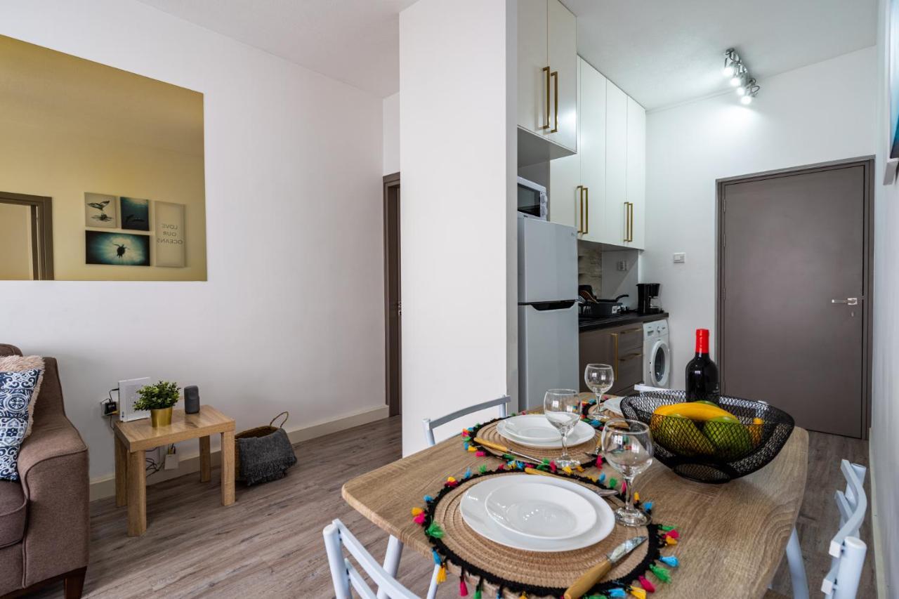 Eleni'S 1-Br Apt In Larnaca Center Exterior foto